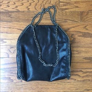 Black Chain purse Stella McCartney dupe